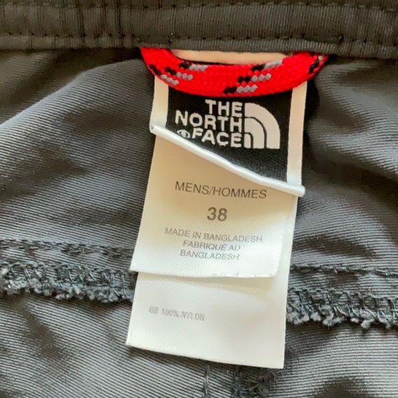 The North Face Hiking Shorts - Picture 7 of 7